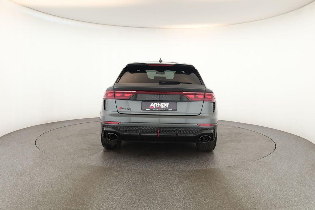 Audi RSQ8 2025
