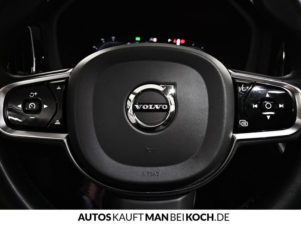 Volvo XC60 2022