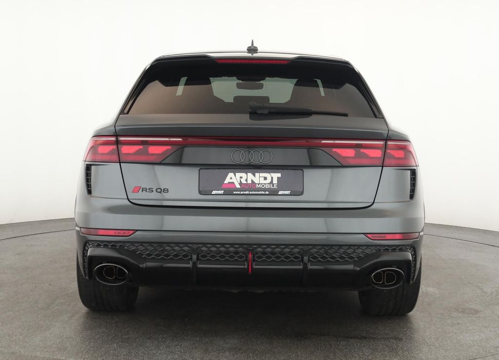 Audi RSQ8 2025