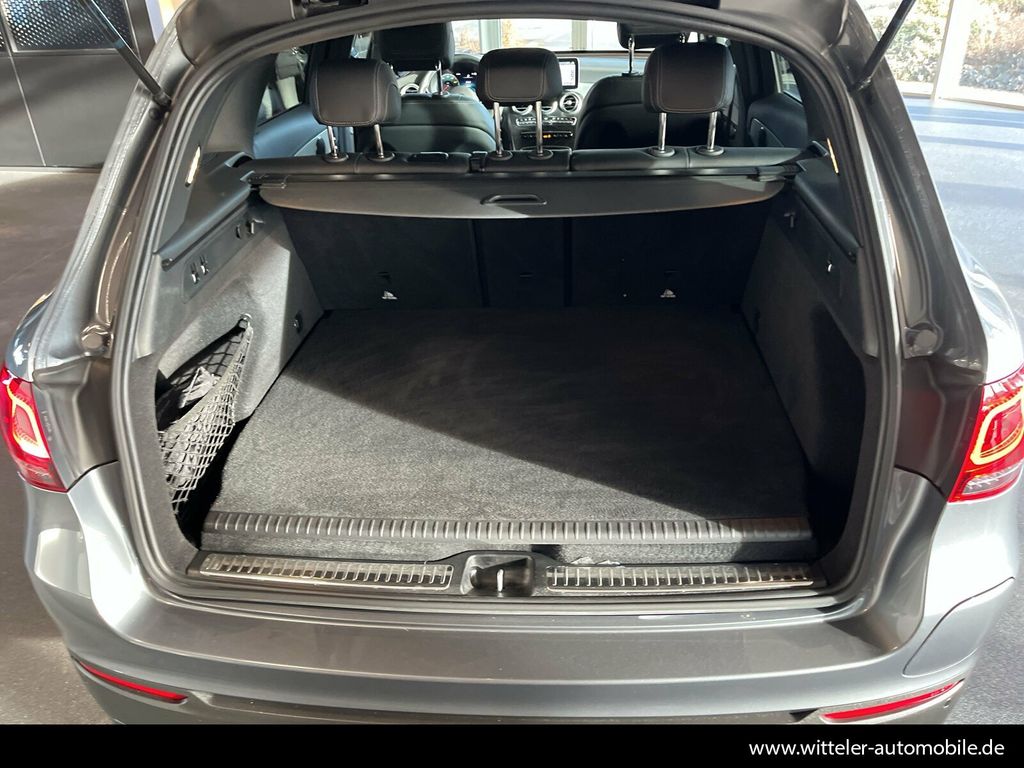 Mercedes-Benz GLC 300 2022