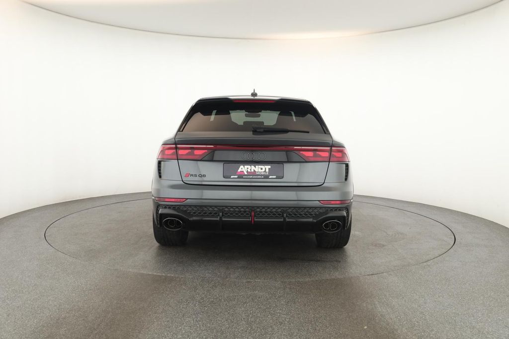Audi RSQ8 2025