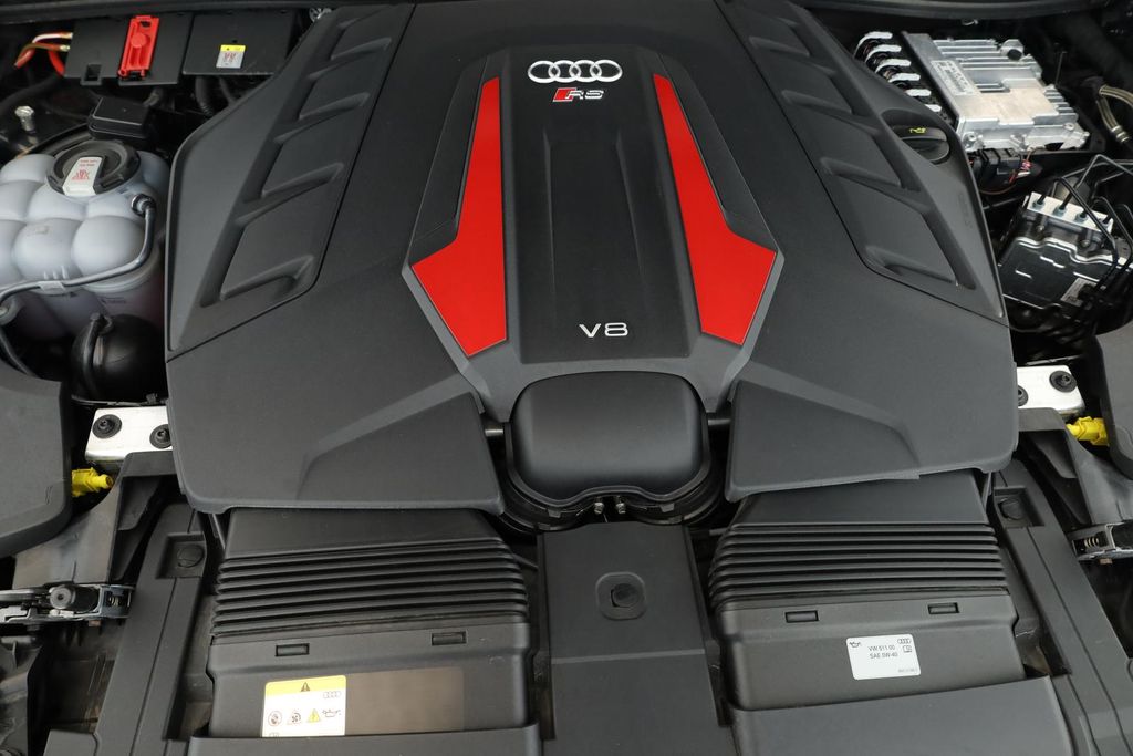 Audi RSQ8 2025