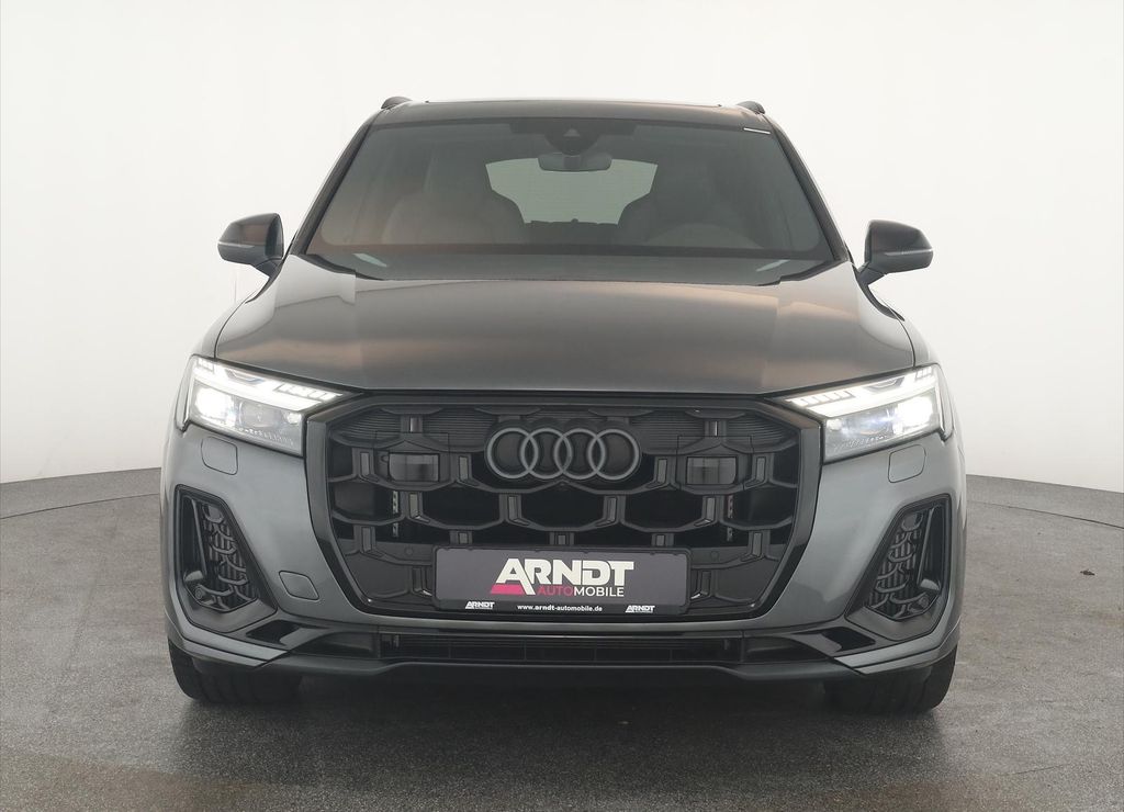 Audi SQ7 2025