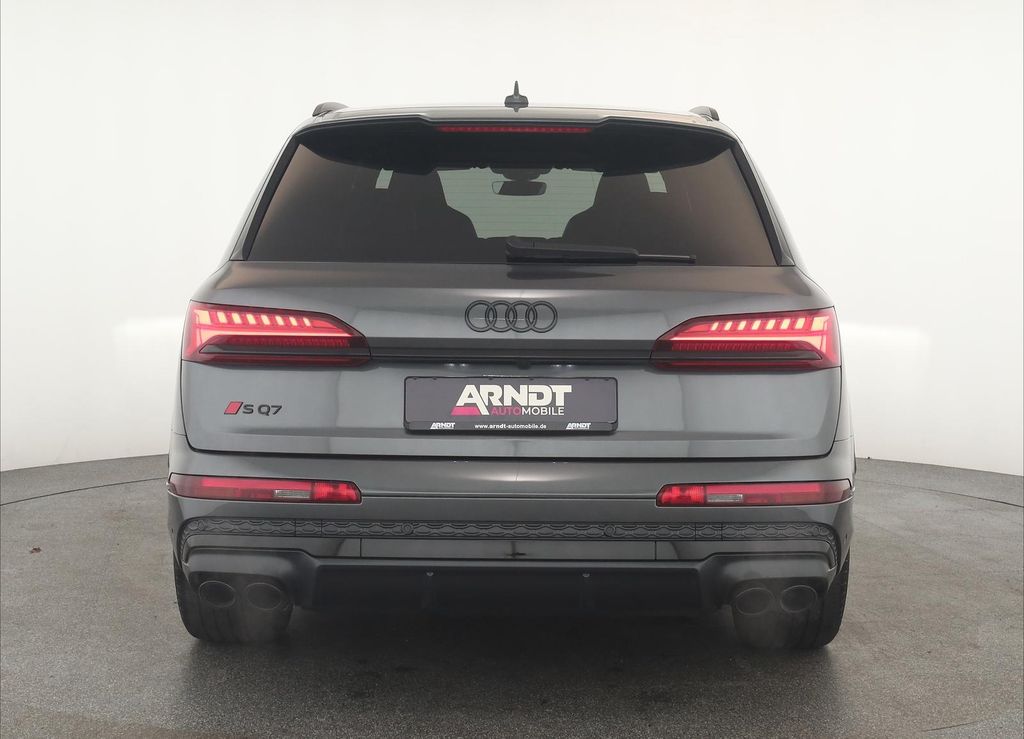 Audi SQ7 2025