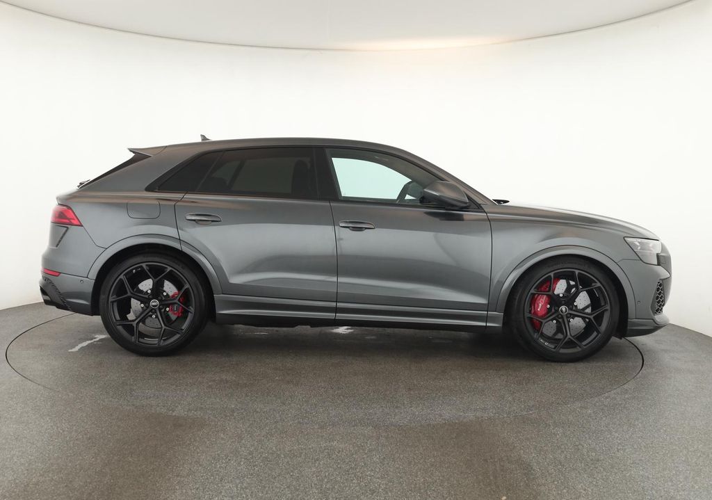 Audi RSQ8 2025