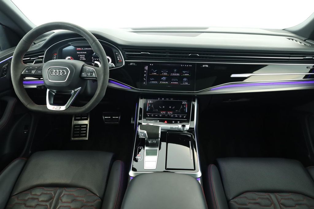 Audi RSQ8 2025