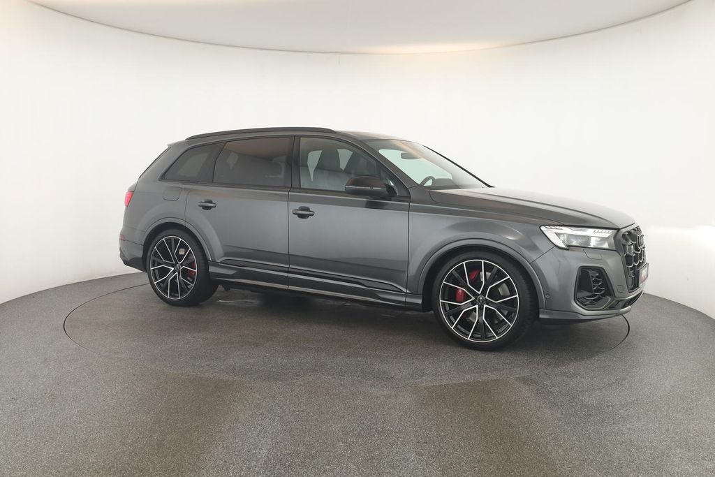 Audi SQ7 2025