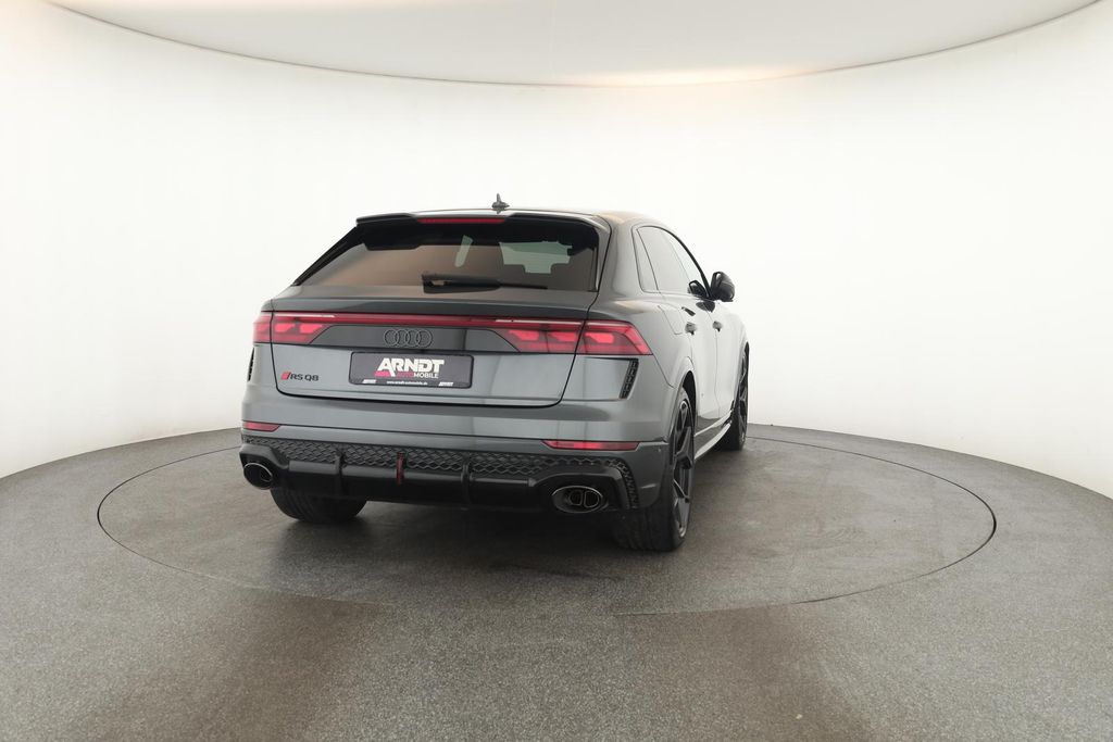 Audi RSQ8 2025