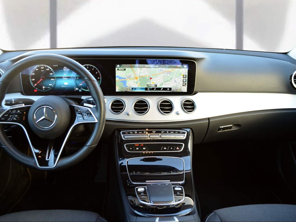 Mercedes-Benz E 300 2021