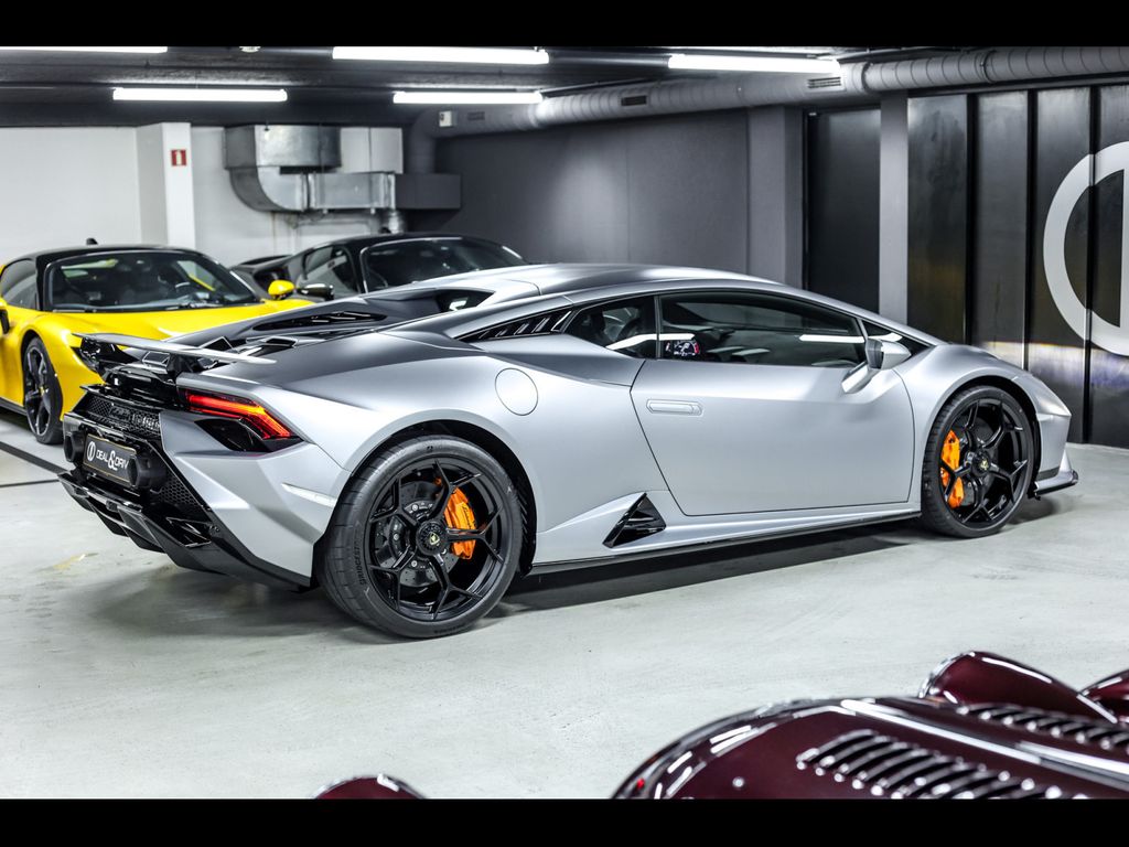 Lamborghini Huracán 2024