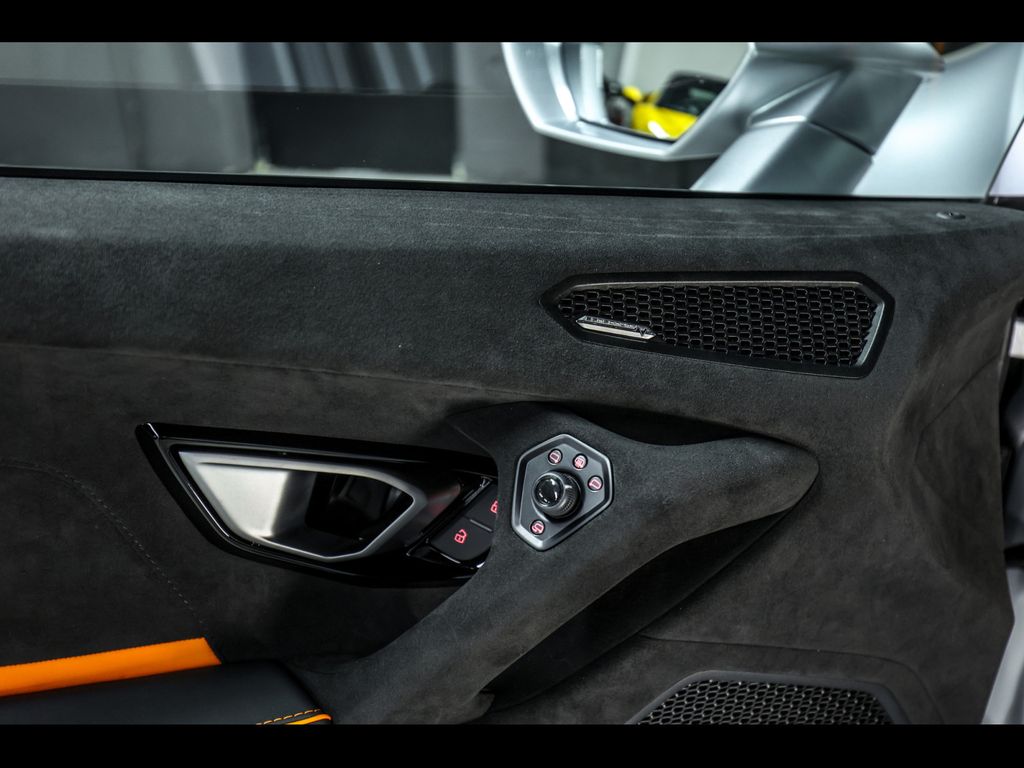 Lamborghini Huracán 2024