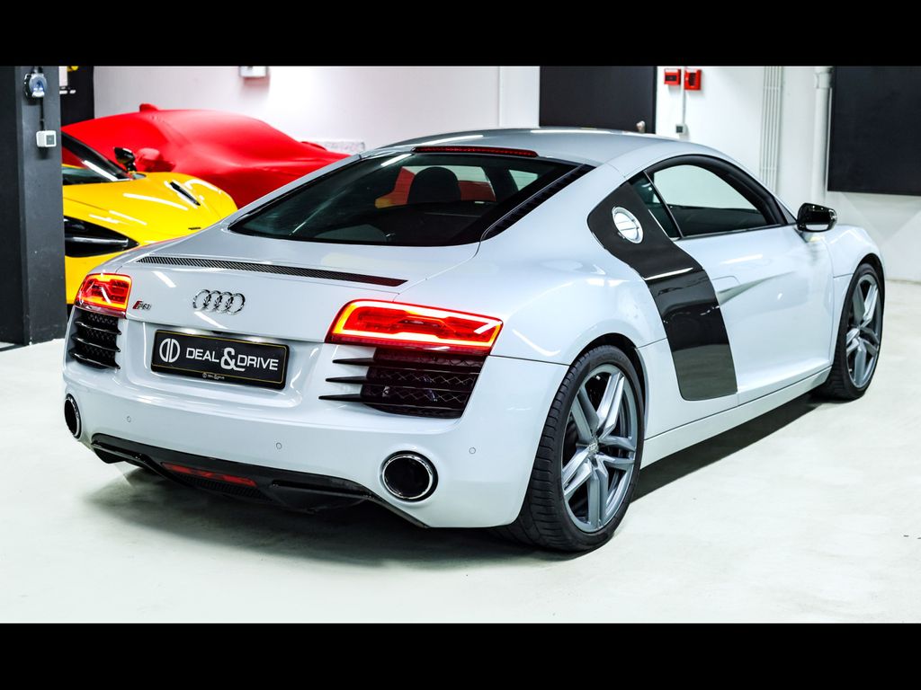 Audi R8 2013