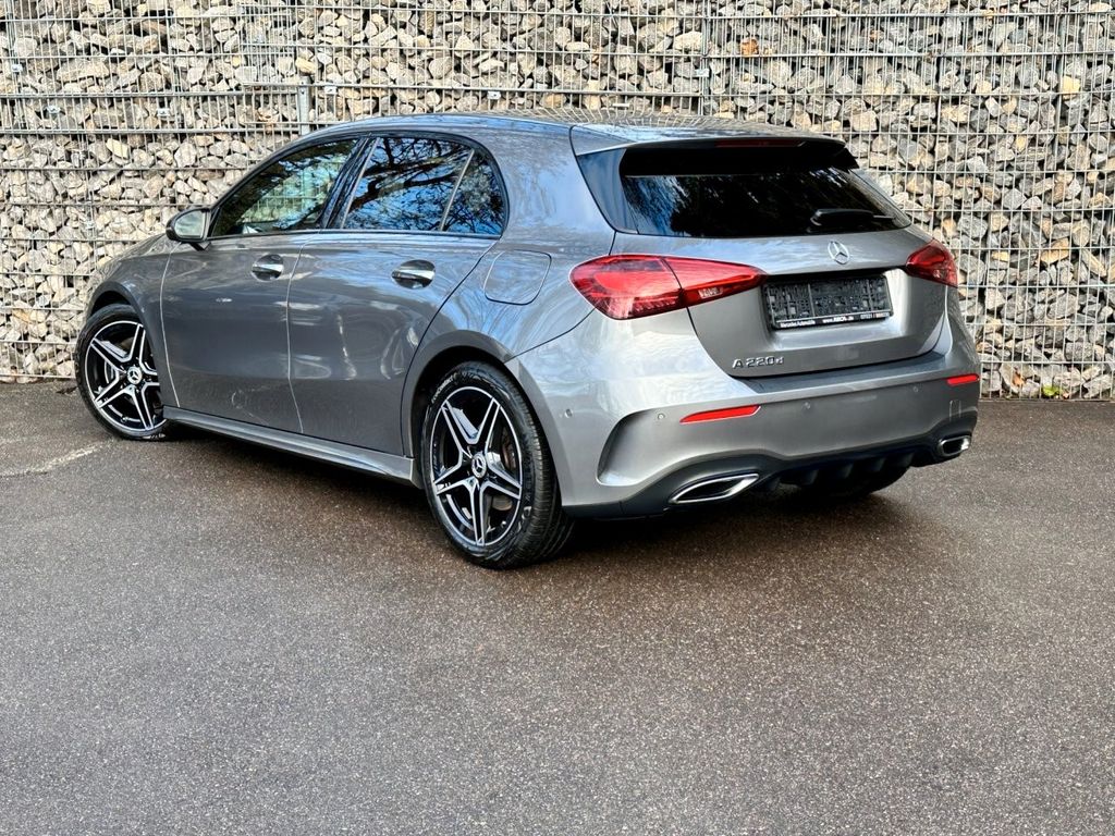 Mercedes-Benz A 220 2023