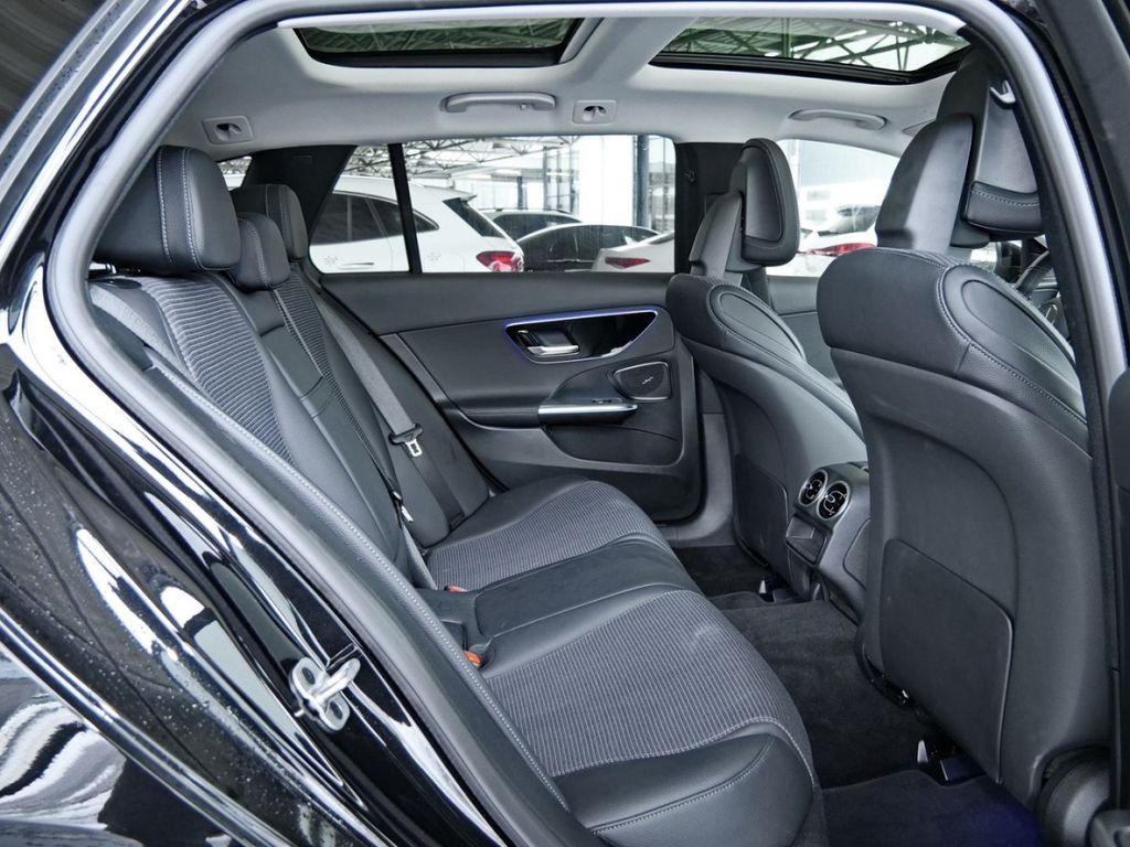 Mercedes-Benz C 300 2024