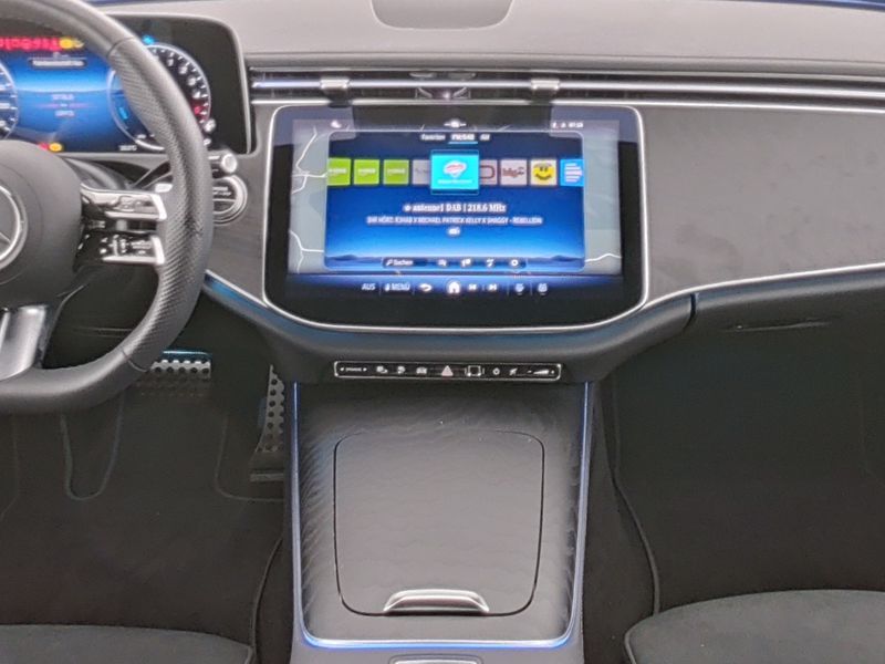 Mercedes-Benz E 300 2025