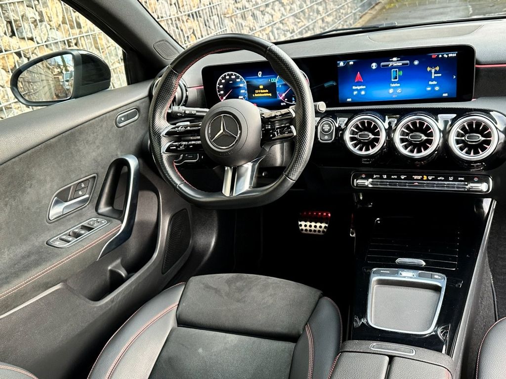Mercedes-Benz A 220 2023