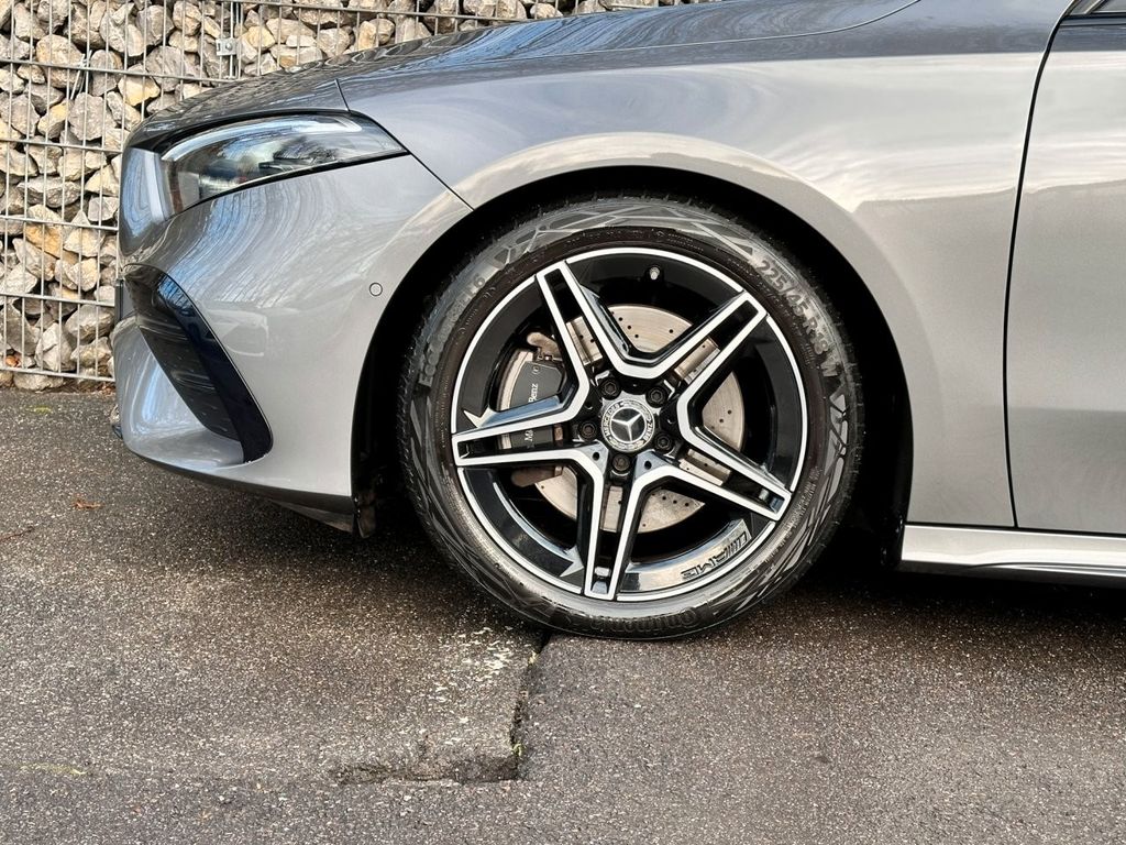 Mercedes-Benz A 220 2023