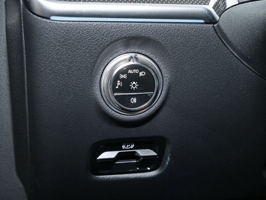 Mercedes-Benz C 300 2024