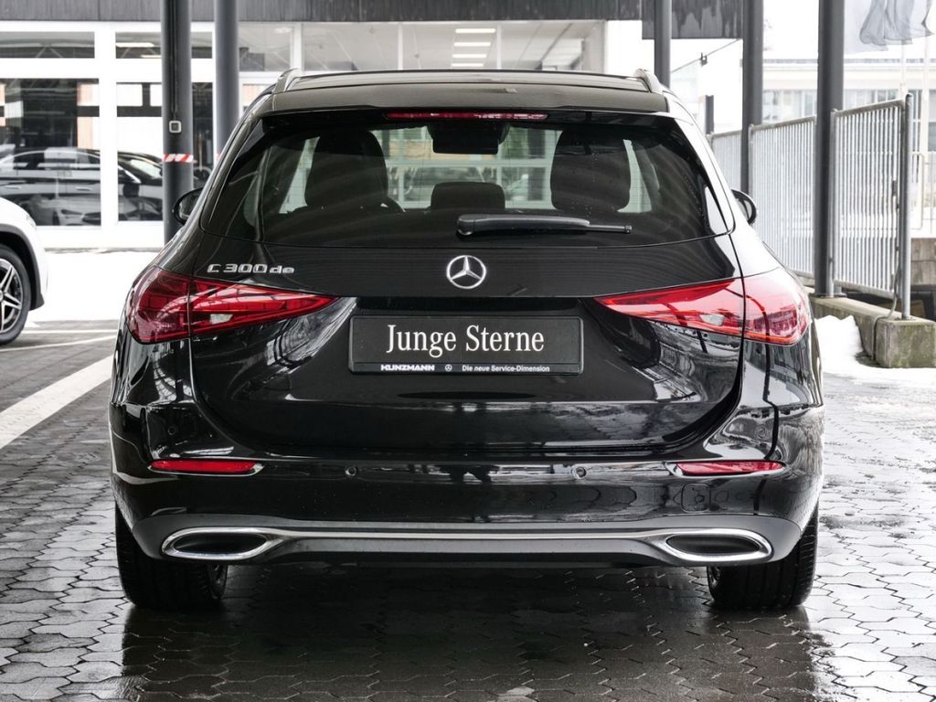 Mercedes-Benz C 300 2024