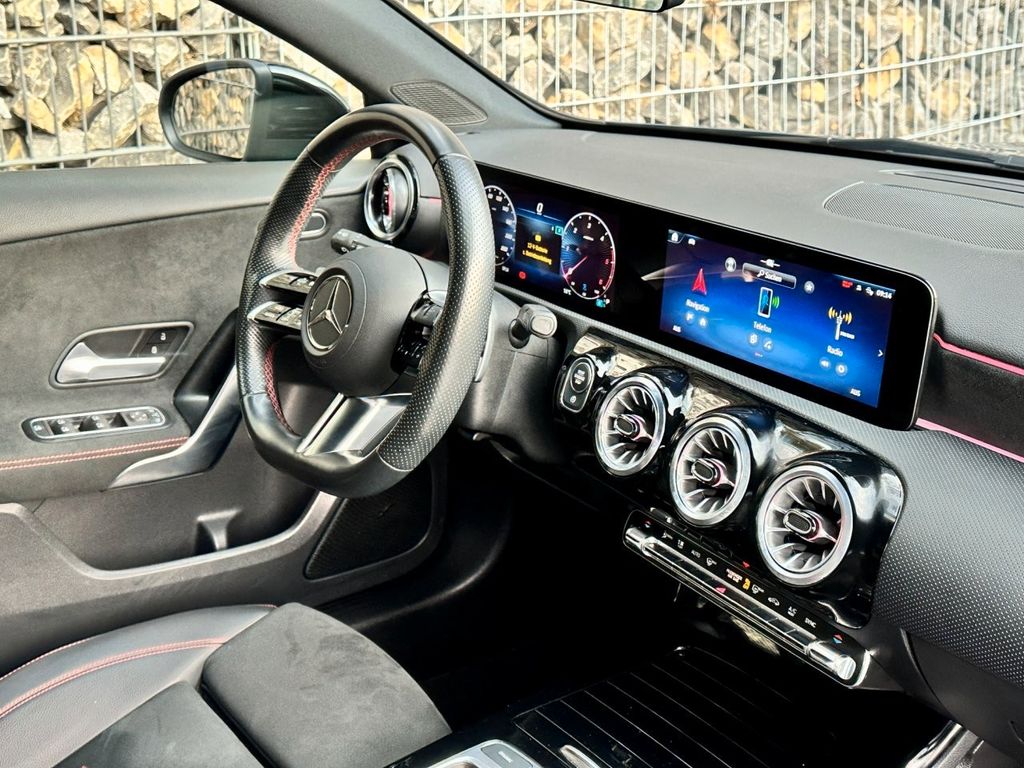 Mercedes-Benz A 220 2023
