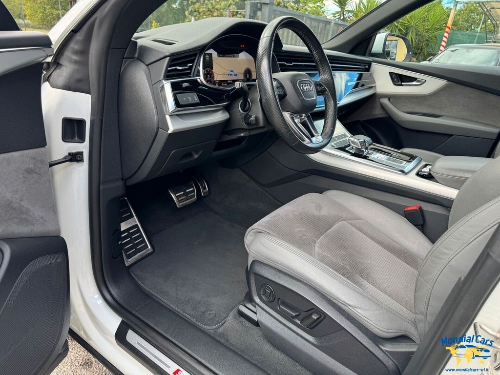 Audi Q8 2022