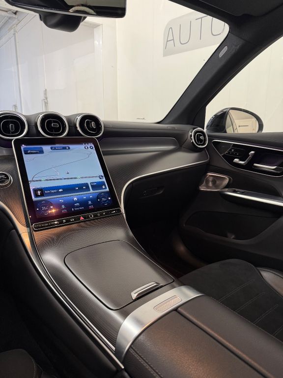 Mercedes-Benz GLC 300 2023