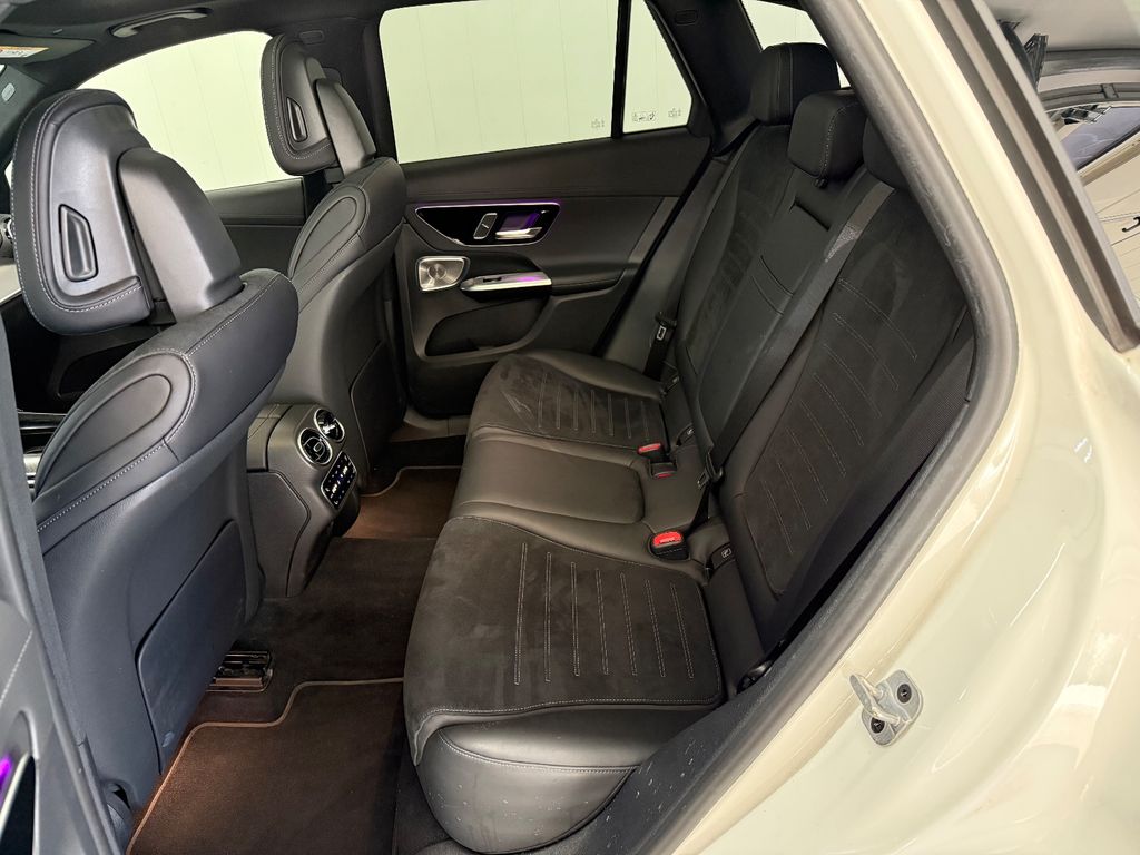 Mercedes-Benz GLC 300 2023