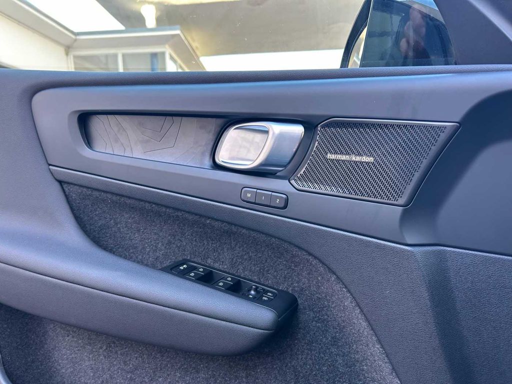 Volvo C40 2023