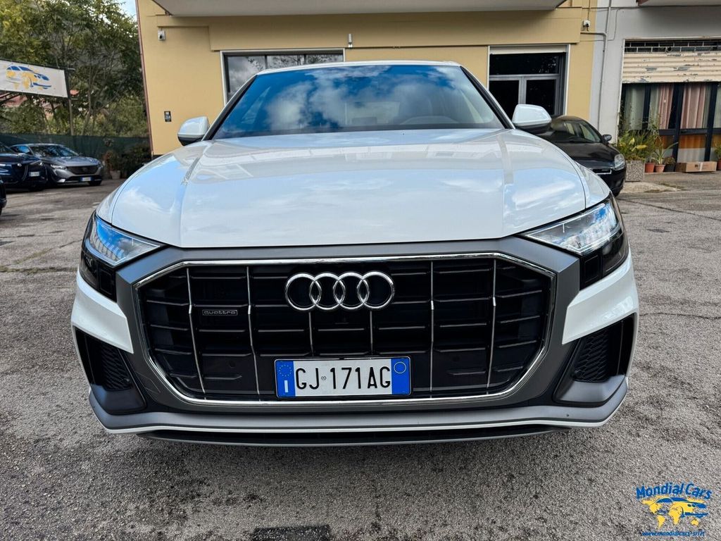 Audi Q8 2022