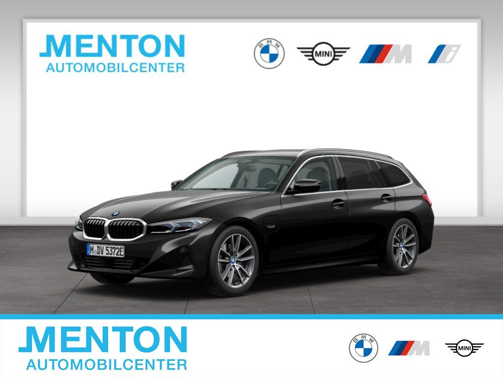 BMW 330 2022