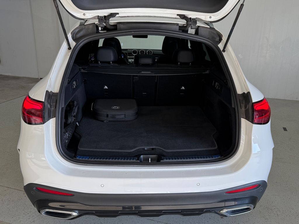 Mercedes-Benz GLC 300 2023