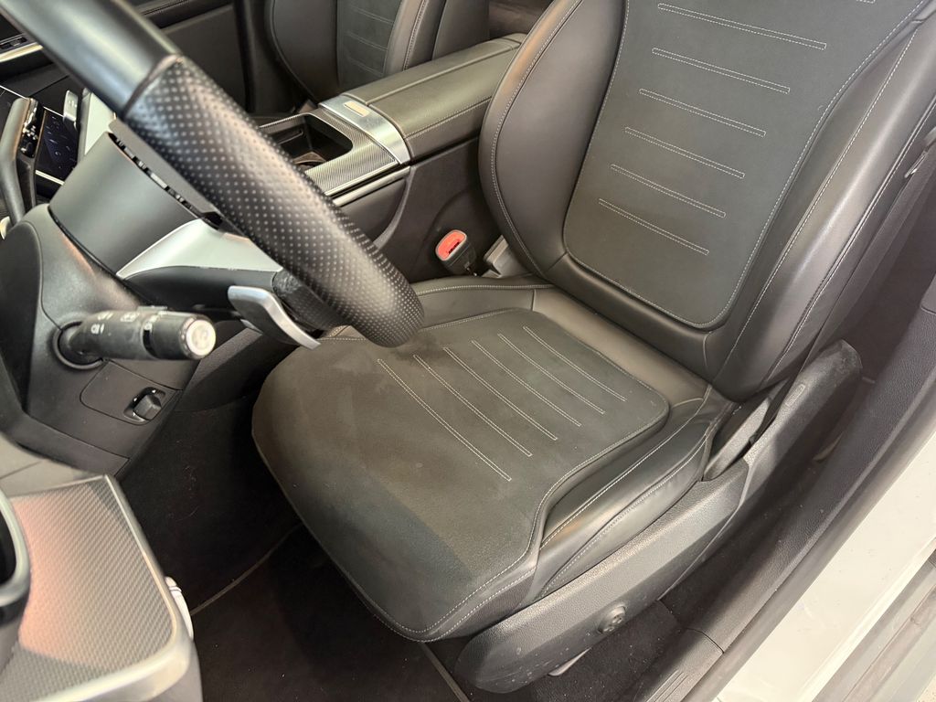 Mercedes-Benz GLC 300 2023