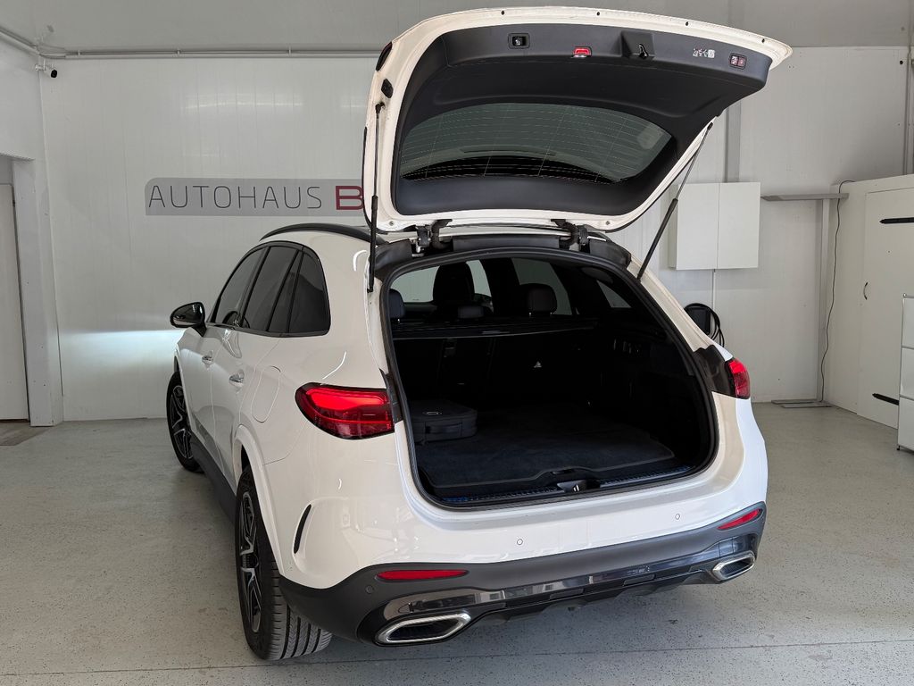 Mercedes-Benz GLC 300 2023