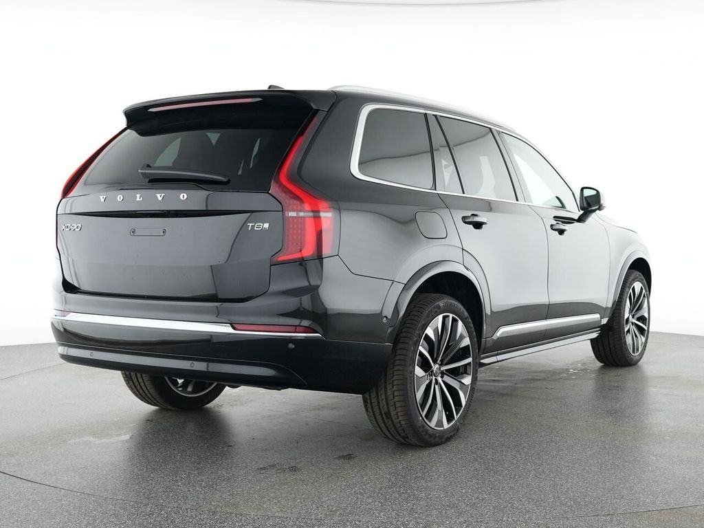 Volvo XC90 2025