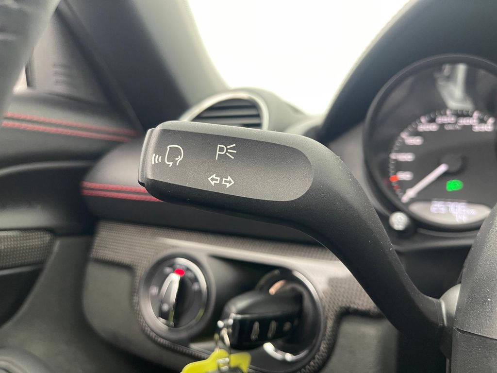 Porsche Boxster 2024