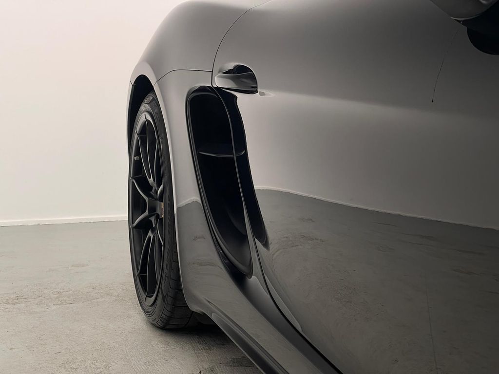 Porsche Boxster 2024