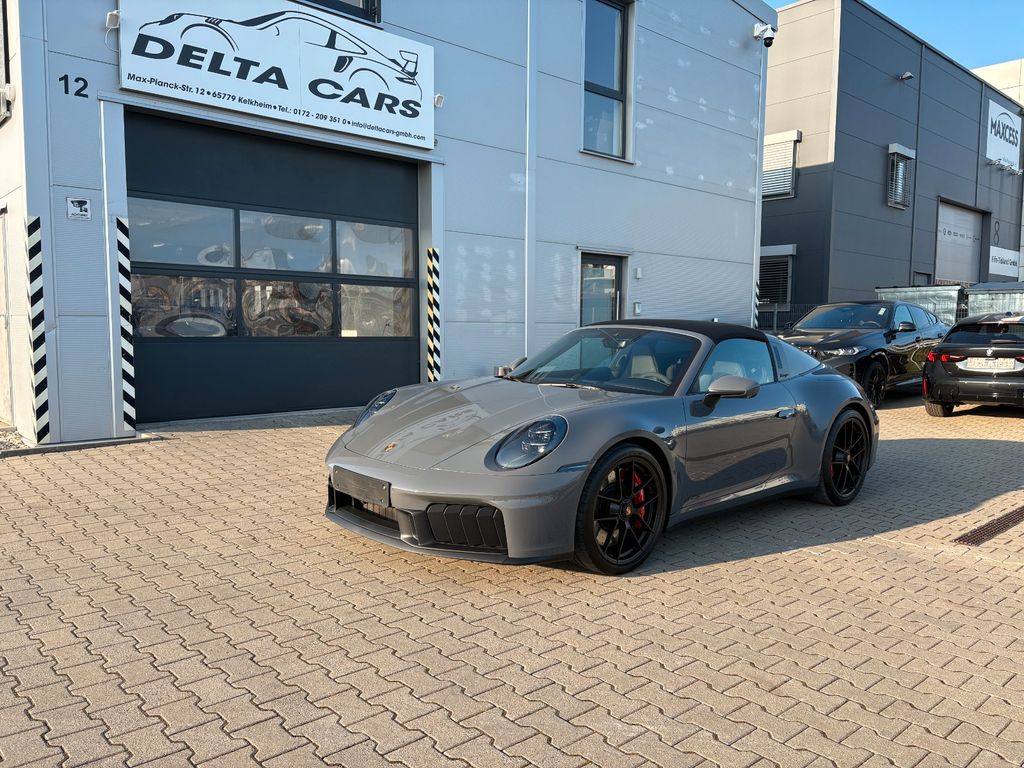 Porsche 911 2025