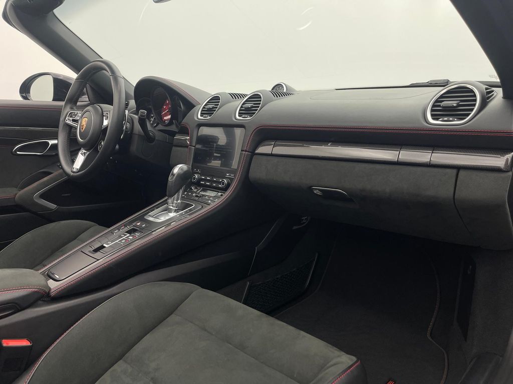 Porsche Boxster 2024