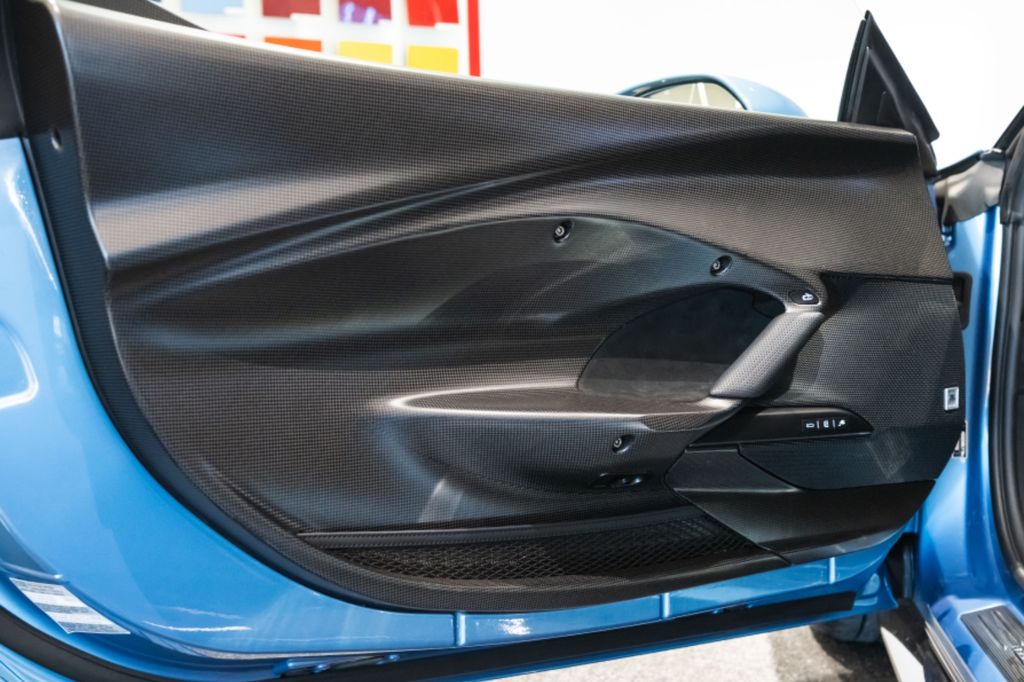 Ferrari 296 GTB 2024