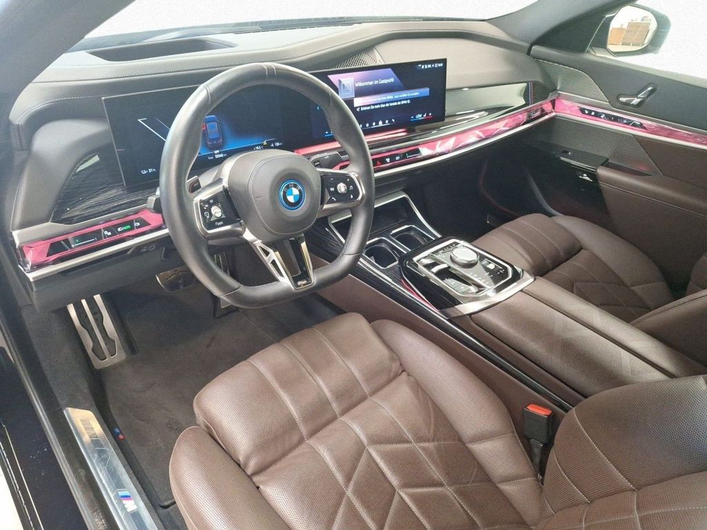 BMW i7 2024