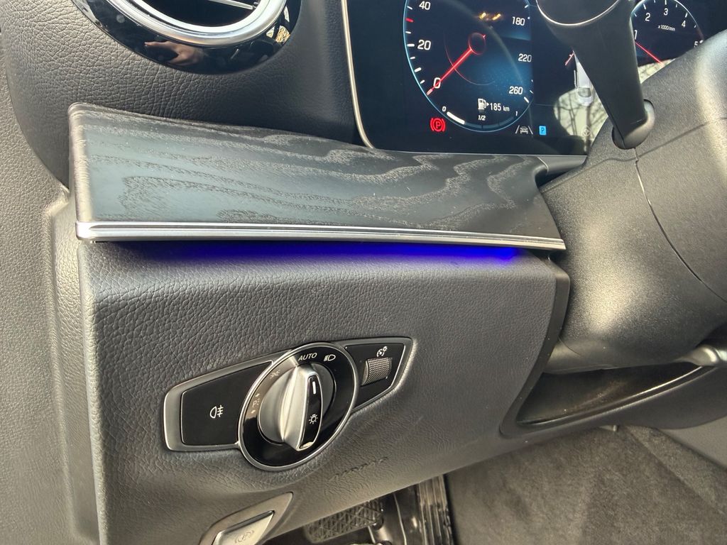Mercedes-Benz E 300 2022