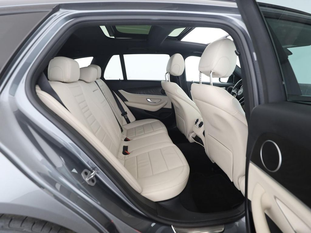 Mercedes-Benz E 300 2022