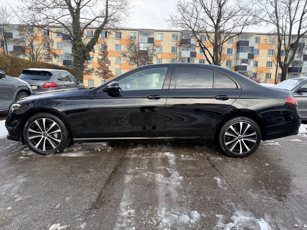 Mercedes-Benz E 300 2022