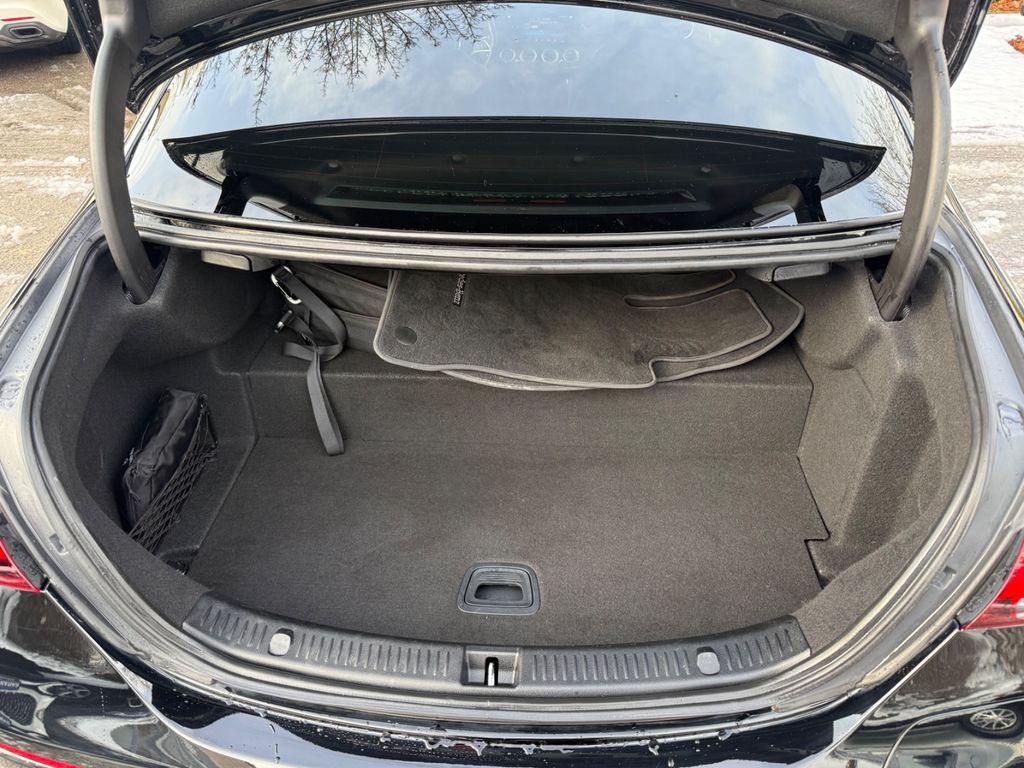 Mercedes-Benz E 300 2022