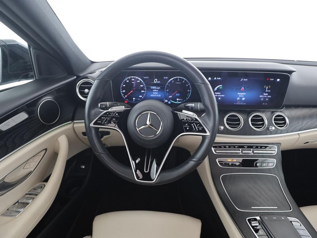 Mercedes-Benz E 300 2022