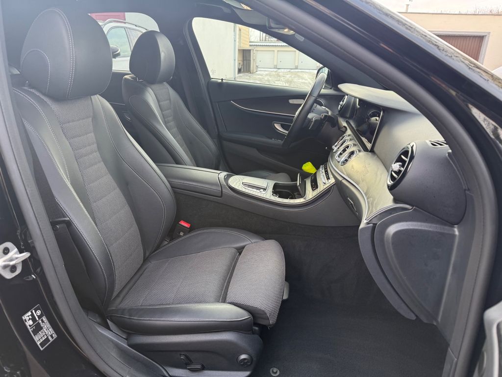 Mercedes-Benz E 300 2022