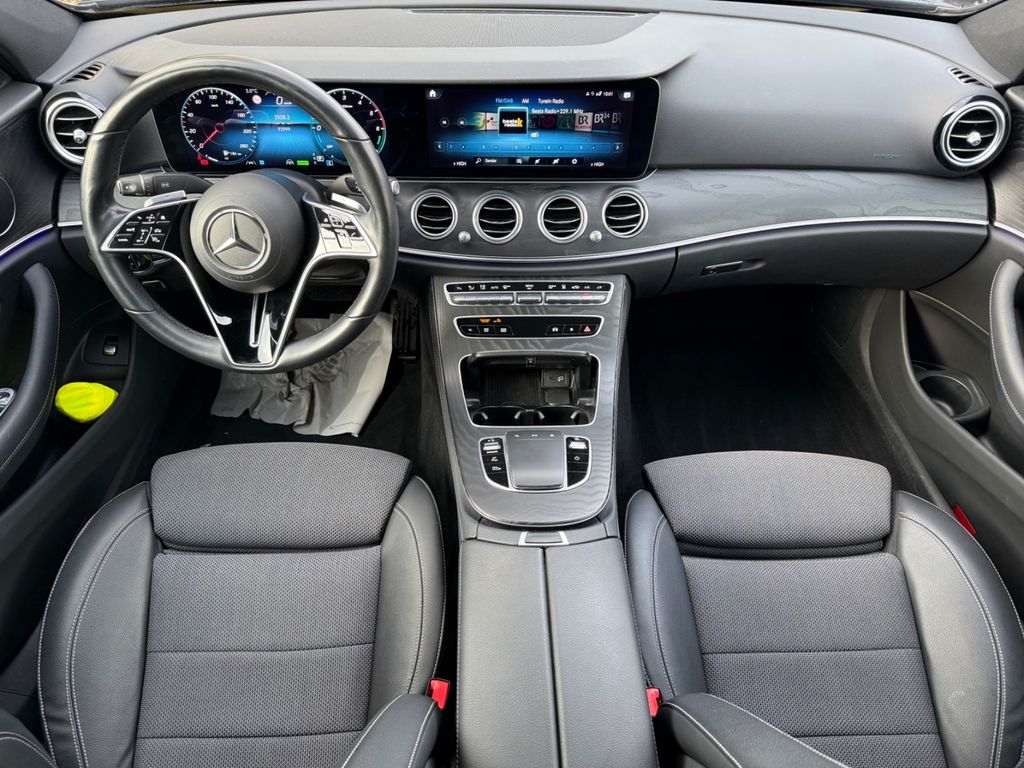 Mercedes-Benz E 300 2022