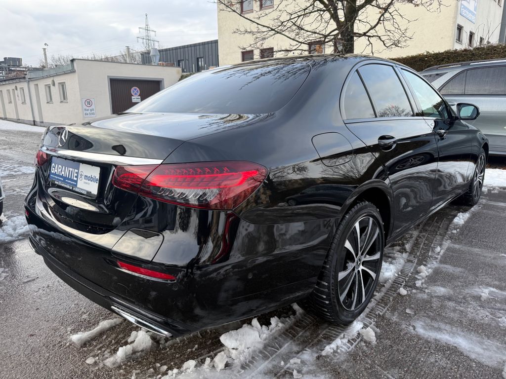 Mercedes-Benz E 300 2022