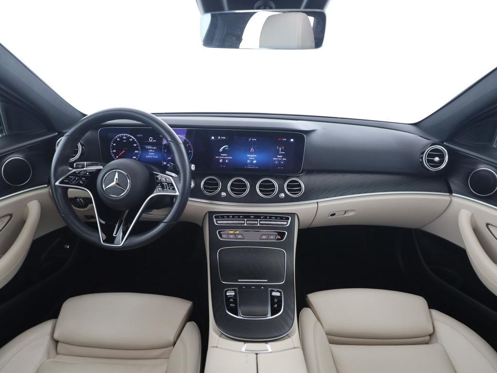 Mercedes-Benz E 300 2022