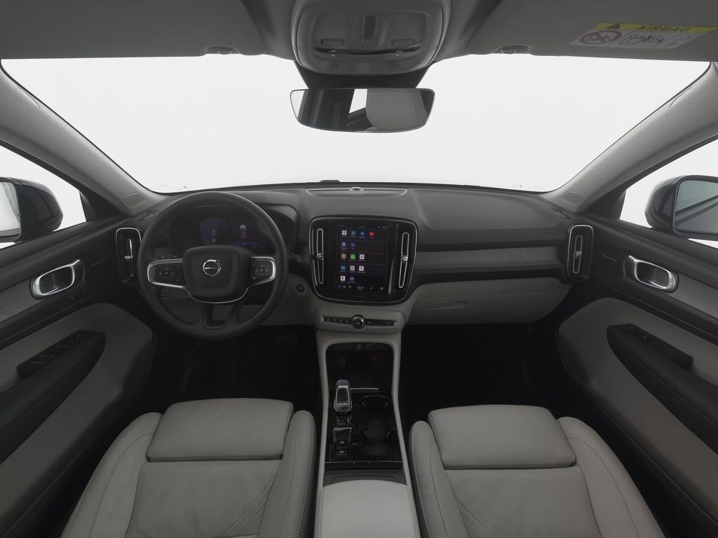 Volvo XC40 2023